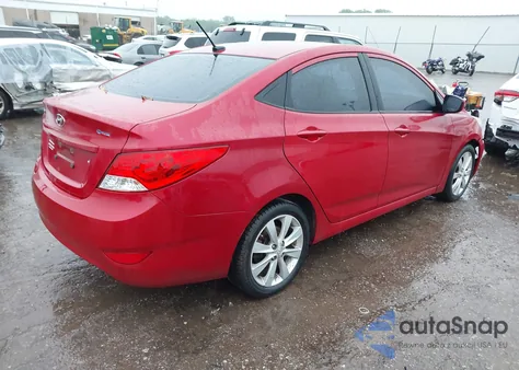 2013 Hyundai Accent Gls z USA, uszkodzony, nr VIN KMHCU4AE4DU490309